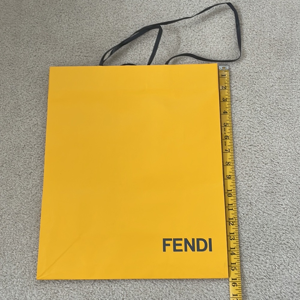 Fendi bag - Picture 2 of 4